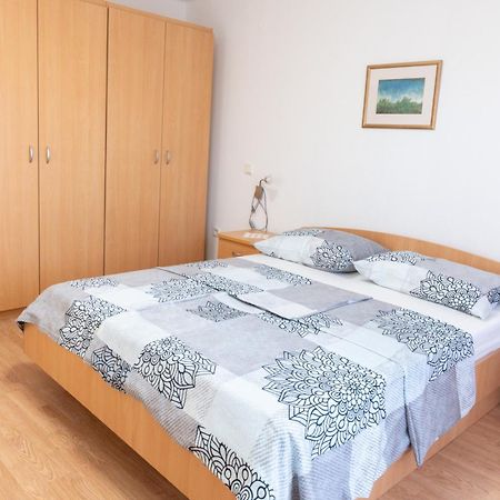 Sunny Apartment Valbandon Fažana エクステリア 写真