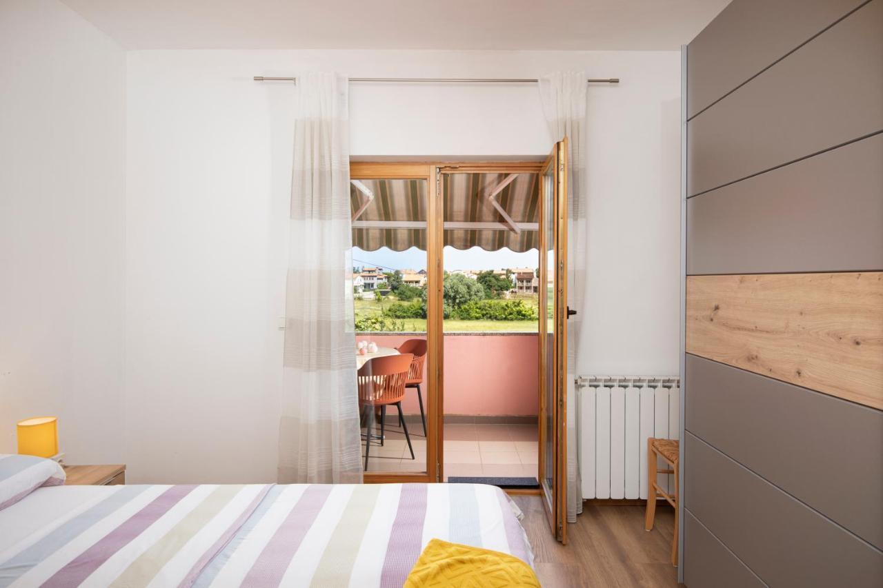 Sunny Apartment Valbandon Fažana エクステリア 写真