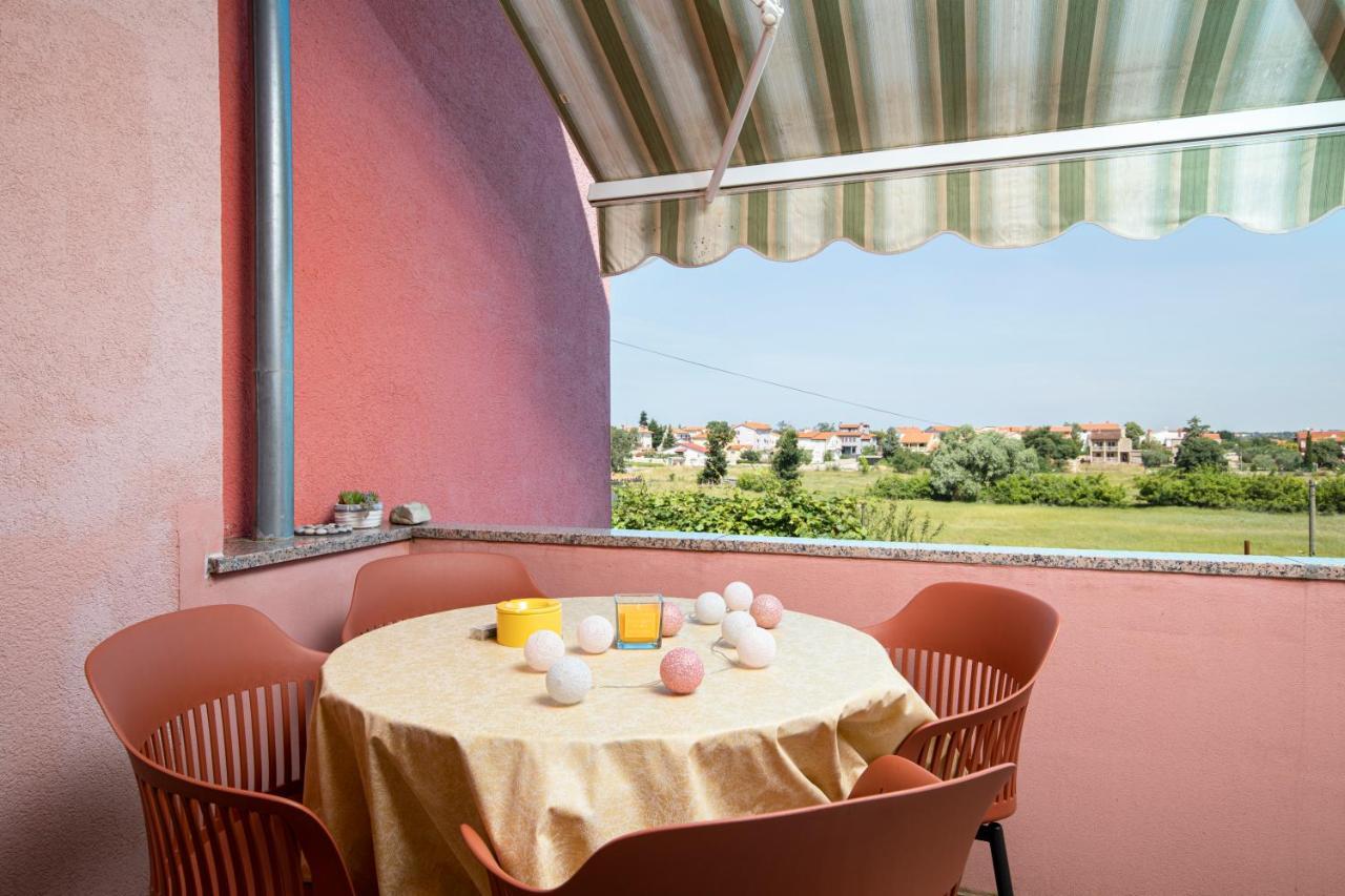 Sunny Apartment Valbandon Fažana エクステリア 写真