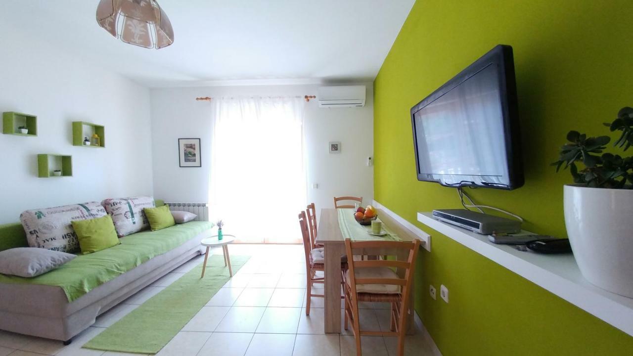Sunny Apartment Valbandon Fažana エクステリア 写真