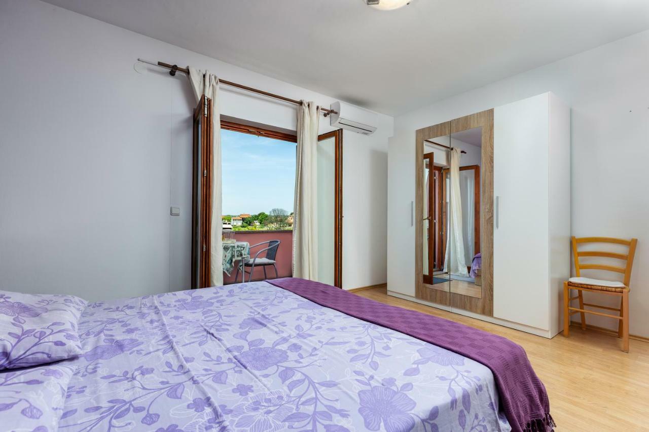 Sunny Apartment Valbandon Fažana エクステリア 写真